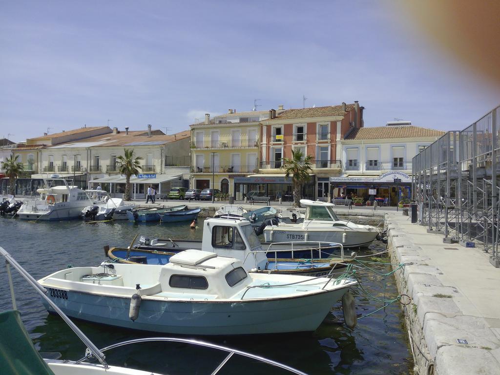 Chambres D'Hotes La Maison Sur Le Port เมซ ภายนอก รูปภาพ