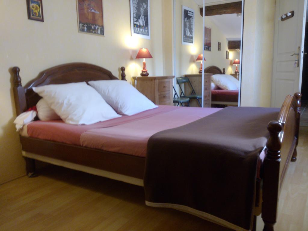 Chambres D'Hotes La Maison Sur Le Port เมซ ห้อง รูปภาพ